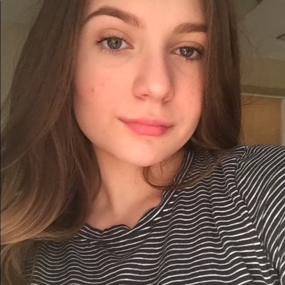 Meet your Posher, Hailey